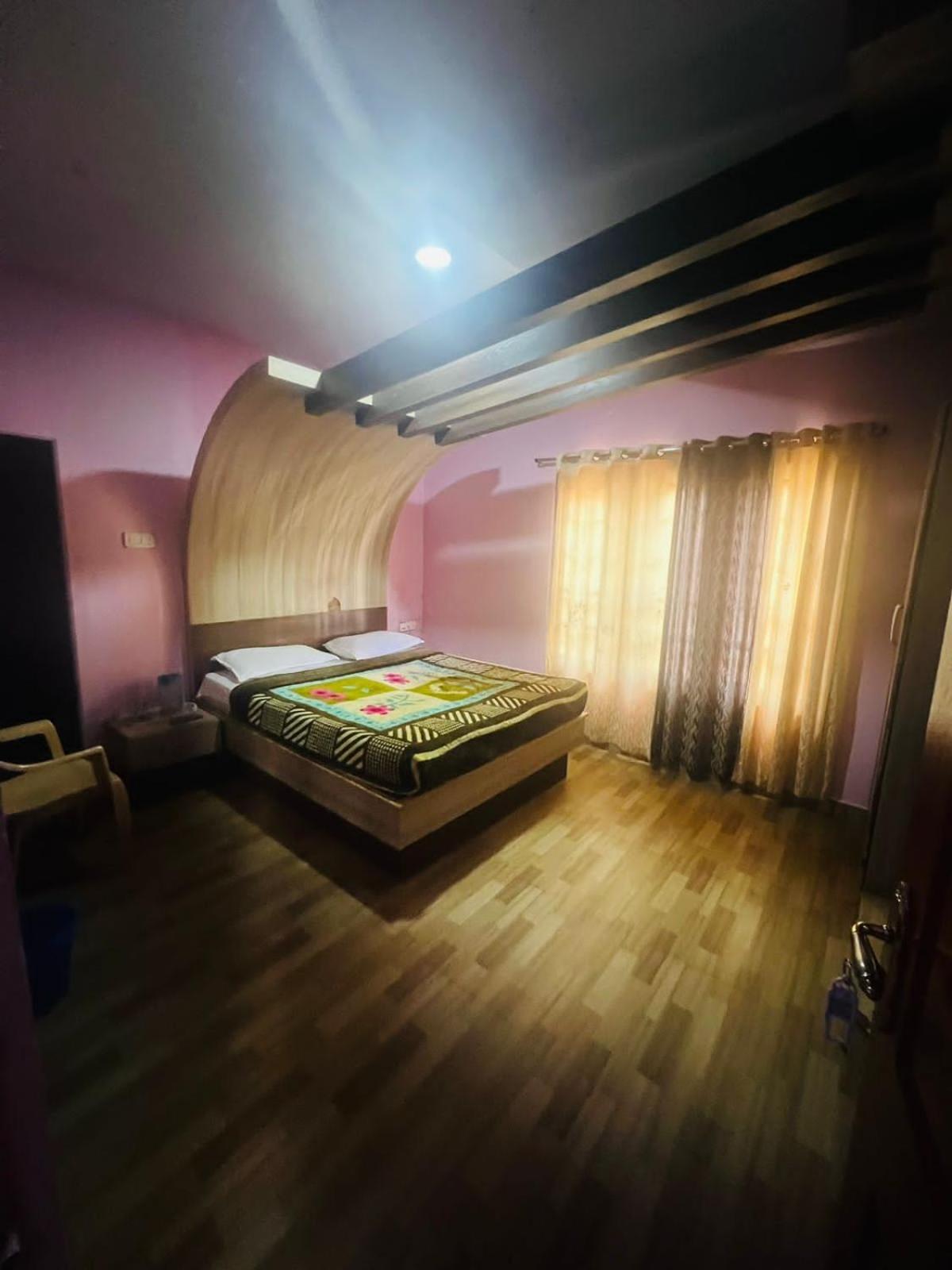 Hotel Akr Resitancy Ooty Exterior foto